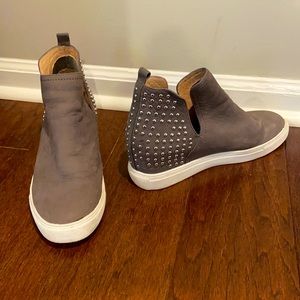 Steven wedge sneaker